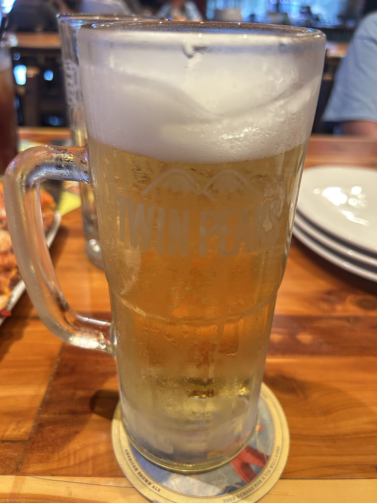 Twin Peaks Review: Cold Beer, Cheese Bites & Flatbread
